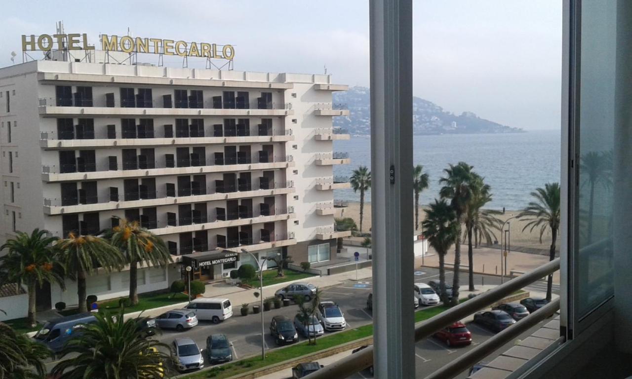 Appartement Premiere Ligne De Mer Avec Piscine Roses Eksteriør bilde